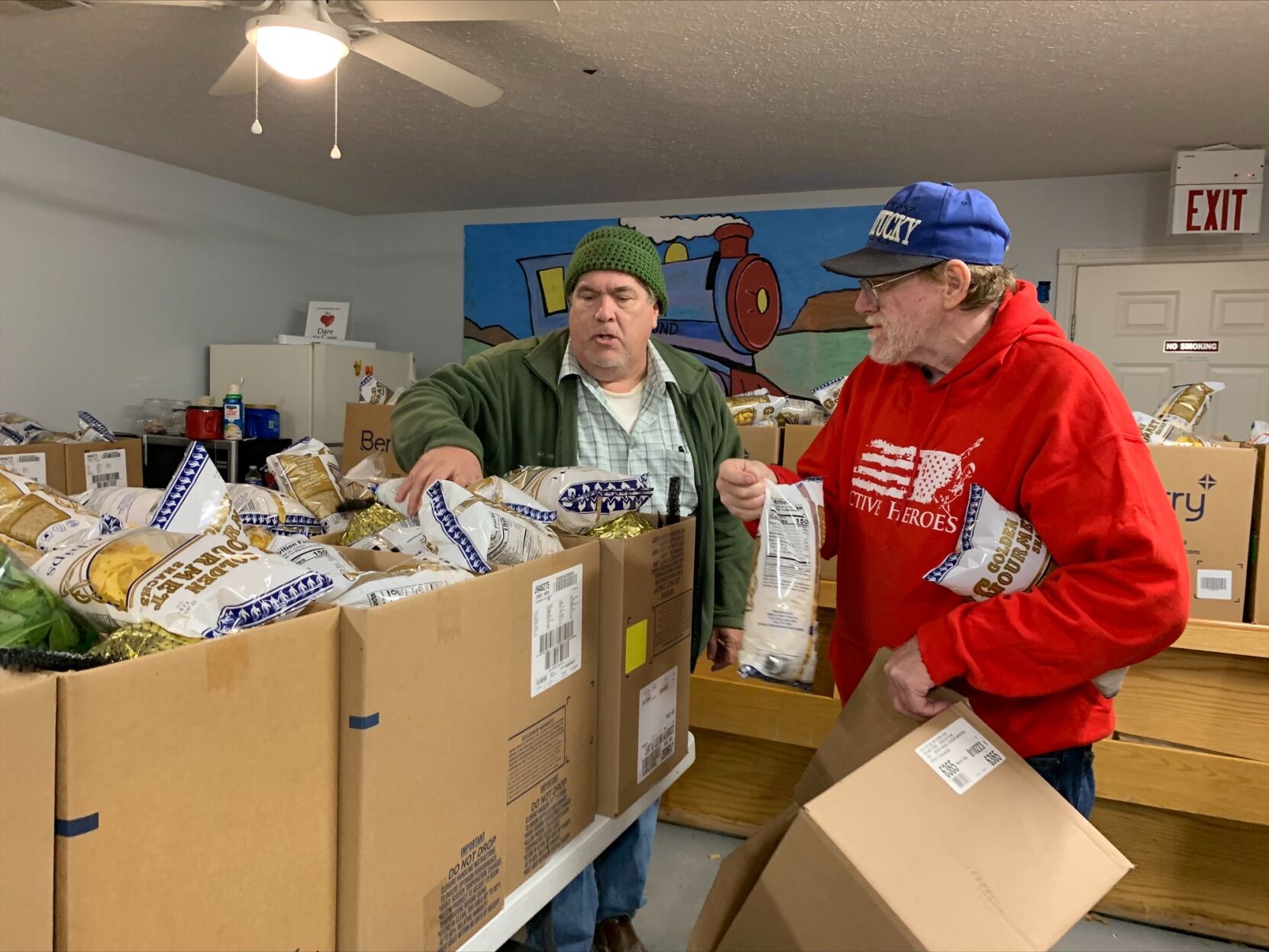 Food drive at Turnaround Resource Center